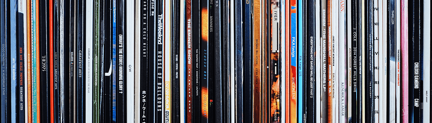 Explore week 17s top music hits, featuring artists like Pink Floyd and Soulwax, and albums from The Dark Side of the Moon to Songs in the Key of Life.